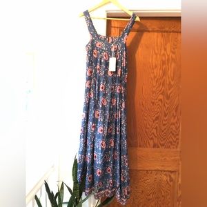 Natalie Martin NWT Jasmine Maxi Dress Vintage Flowers Azure. Size small.